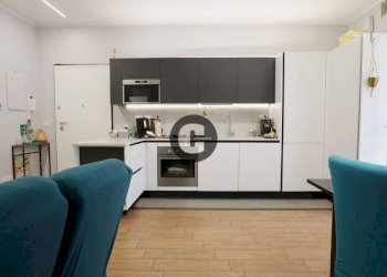 Soggiorno - Trilocale via Beato Giuseppe Cafasso, 22, Torino (zona Madonna del Pilone) - foto 3
