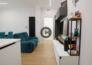 Soggiorno - Trilocale via Beato Giuseppe Cafasso, 22, Torino (zona Madonna del Pilone) - foto 6