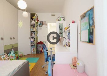 Camera da letto - Trilocale via Beato Giuseppe Cafasso, 22, Torino (zona Madonna del Pilone) - foto 24
