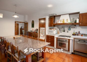 Cucina - Bilocale via Arizzano, 23, Roma - foto 9