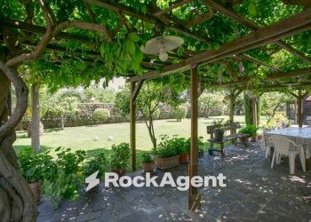 Giardino - Bilocale via Arizzano, 23, Roma - foto 38