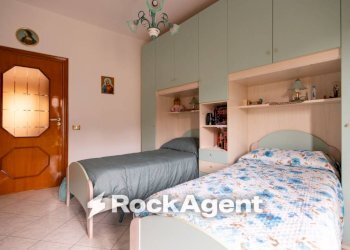 Camera da letto - Trilocale via Corace 1, Gimigliano - foto 10