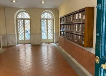 Interno palazzo - Three-room apartment via di San Nicola da Tolentino, 44, Roma (neighborhood Centro Storico) - photo 18