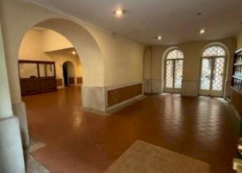 Interno palazzo - Three-room apartment via di San Nicola da Tolentino, 44, Roma (neighborhood Centro Storico) - photo 19