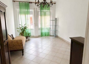 Sala da pranzo - Three-room apartment via delle Vele, Roma (neighborhood Lido di Ostia) - photo 4