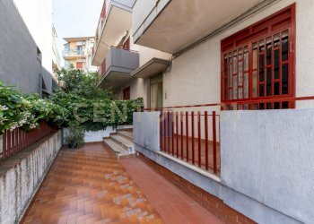 Via Trieste 5 (4) - Three-room apartment Via Trieste 5, Aci Castello - photo 3