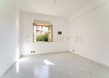Via Trieste 5 (24) - Three-room apartment Via Trieste 5, Aci Castello - photo 21