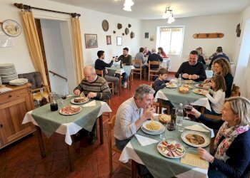 SALA 1 - Agriturismo Via Gaiazza 143A, Genova - foto 4