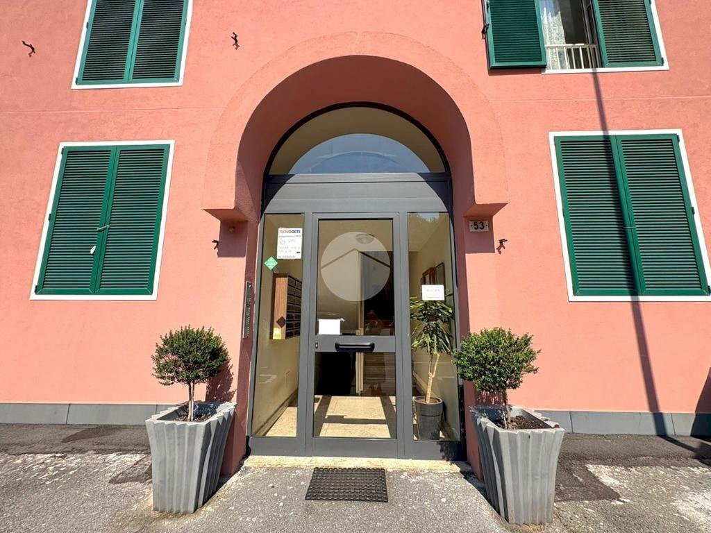 Quadrilocale Via evasio montanella, Genova (zona Prà) - foto 2