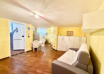 One-room apartment Via Rossini, Albissola Marina - photo 1