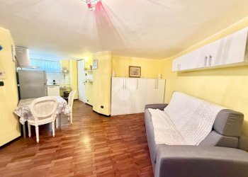 One-room apartment Via Rossini, Albissola Marina - photo 4