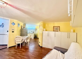 One-room apartment Via Rossini, Albissola Marina - photo 12
