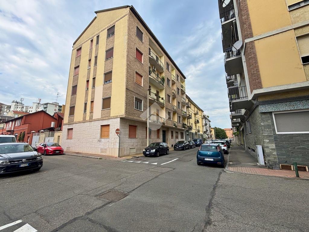 Three-room apartment Via Pastrengo, Vercelli - photo 2