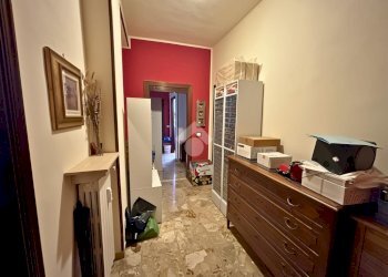 Three-room apartment Via Pastrengo, Vercelli - photo 12