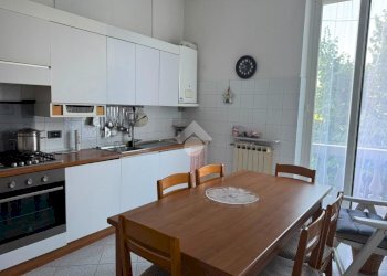 Quadrilocale Via merano, Genova (zona Sestri Ponente) - foto 2