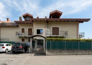 Three-room apartment Via Contessa Caterina Vignati, San Gillio - photo 1