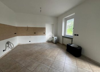 Two-room apartment Via Torino, San Francesco al Campo - photo 2