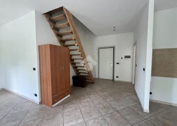 Two-room apartment Via Torino, San Francesco al Campo - photo 10