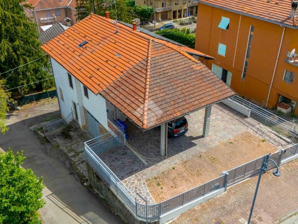 Portion of a house Via europa, Tizzano Val Parma - photo 3