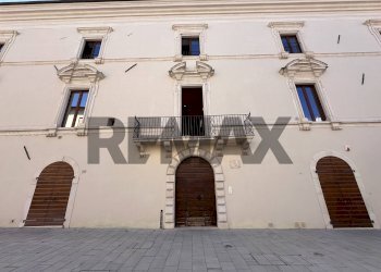 Edificio all\'aperto - Ufficio Via Fontesecco
3, L'Aquila - foto 1