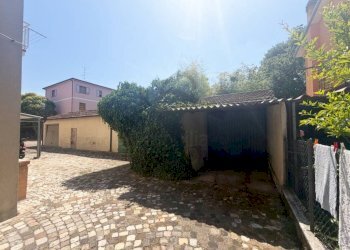 Cortile interno - Casa indipendente via Casale, 200, Verucchio - foto 35
