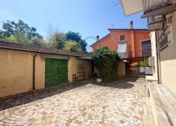Cortile interno - Casa indipendente via Casale, 200, Verucchio - foto 38