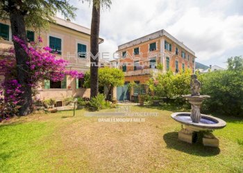 Giardino - Villa viale Quartara, Genova (neighborhood Quarto) - photo 2