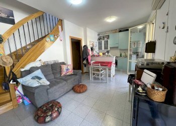 Salone - Appartamento viale dei Gelsi, Ravenna (zona Porto Corsini) - foto 6