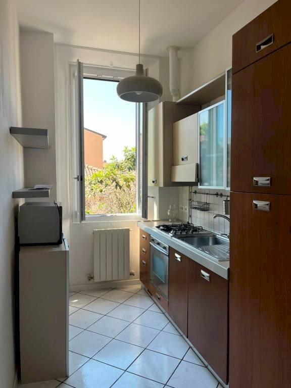 Cucina - Three-room apartment via Luigi Balugani, Bologna (neighborhood Massarenti) - photo 1