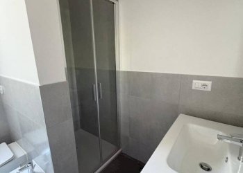 Bagno - Three-room apartment via Luigi Balugani, Bologna (neighborhood Massarenti) - photo 16