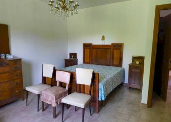 Camera da letto - Independent house Roburent - photo 9