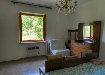 Camera da letto - Independent house Roburent - photo 10