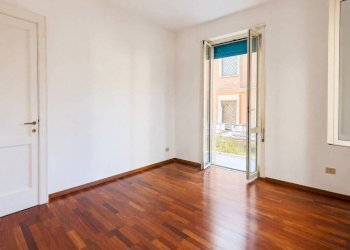 Camera da letto - Trilocale via dei Fabbri Navali, 30, Roma (zona Lido di Ostia) - foto 12