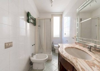 Bagno - Trilocale via dei Fabbri Navali, 30, Roma (zona Lido di Ostia) - foto 17
