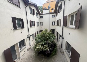 ESTERNO - Three-room apartment via Santissima Annunziata, Bologna (neighborhood San Mamolo) - photo 4