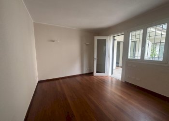 SOGGIORNO - Three-room apartment via Santissima Annunziata, Bologna (neighborhood San Mamolo) - photo 5