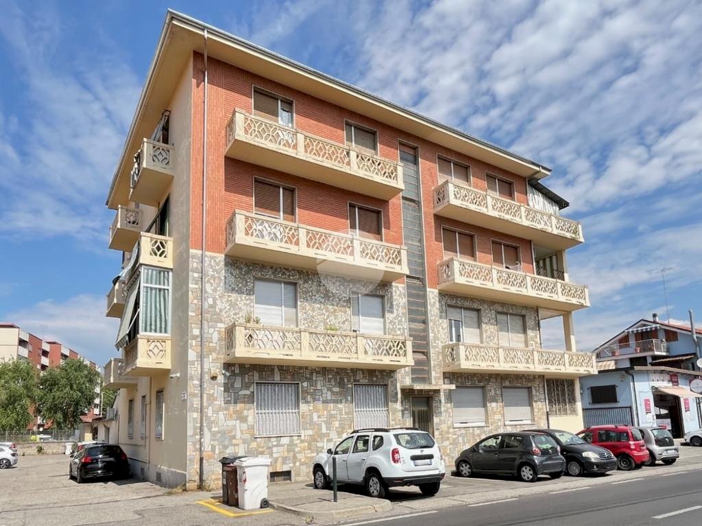 Four-room apartment Via alpignano, Rivoli - photo 1