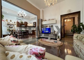 Two-room apartment Sampierdarena, Genova, Genova (neighborhood Sampierdarena) - photo 6