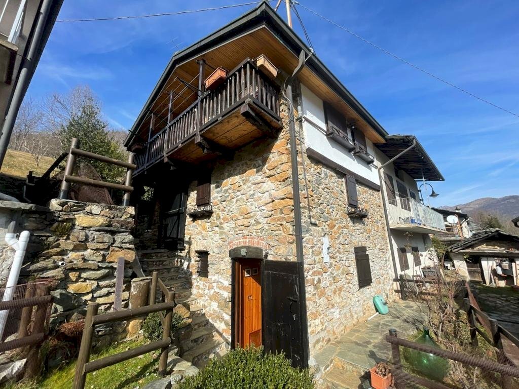 Casa semi indipendente Frazione Tese, Traves - foto 1