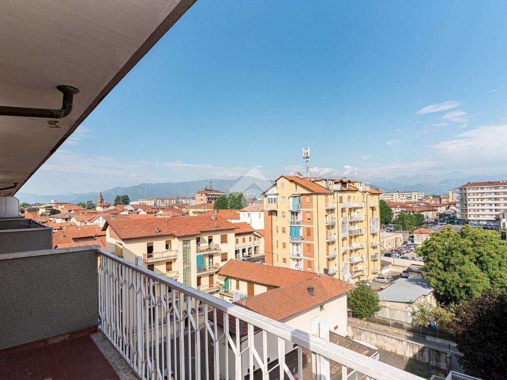 Four-room apartment Via macario, Ciriè - photo 2