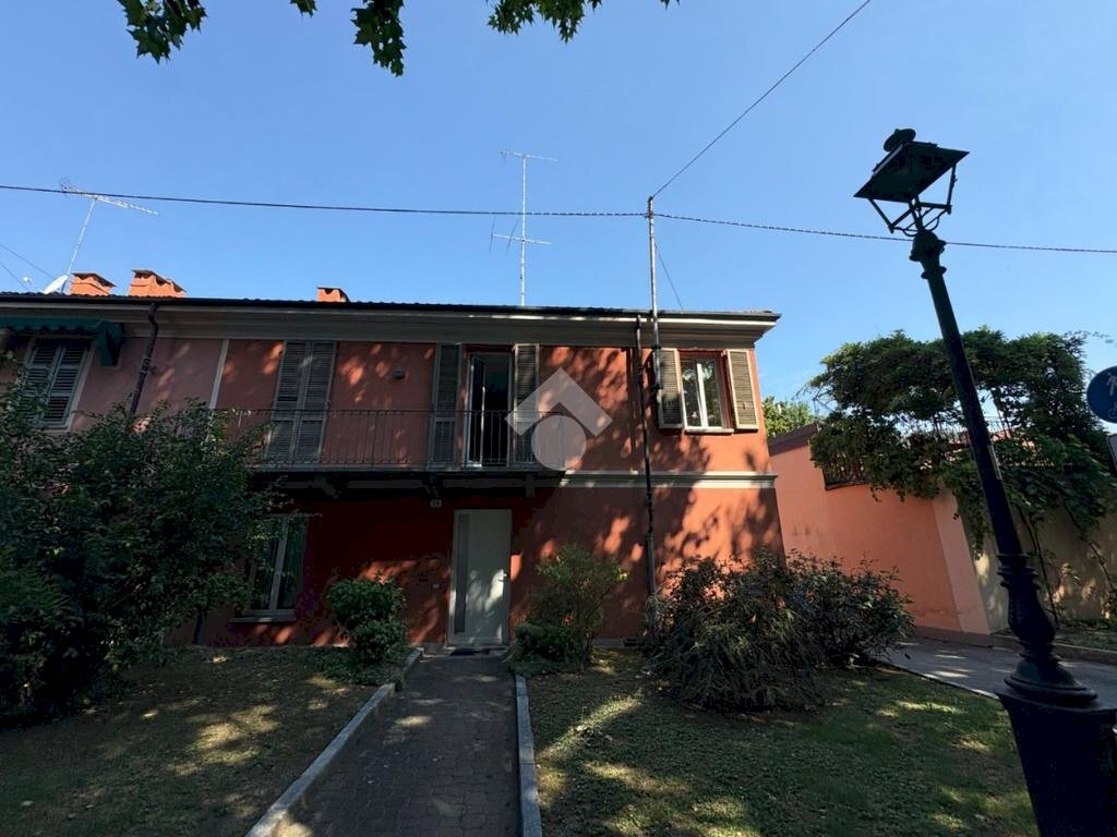 Semi-detached house Via dei Fortini, Revello - photo 1