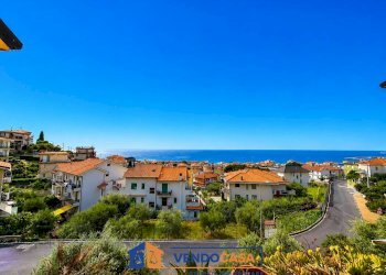 Three-room apartment Pietra Ligure - photo 2