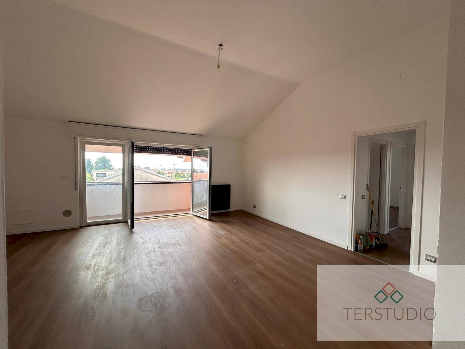 Foto 2 - Appartamento Via Raffaello Sanzio
snc, Ambivere - foto 2