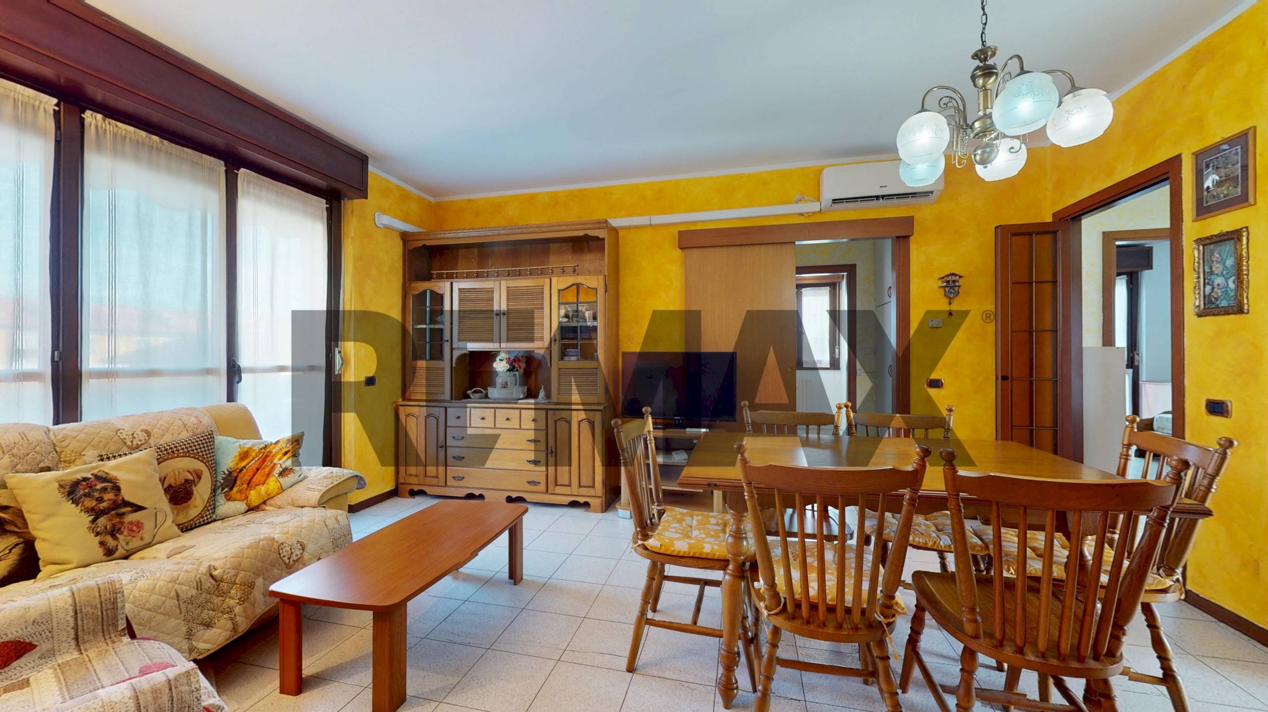 Sala da pranzo - Three-room apartment Via Trieste
24, Rho - photo 2