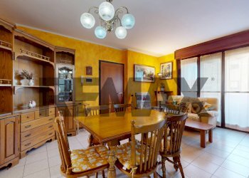Sala da pranzo - Three-room apartment Via Trieste
 
24, Rho - photo 5