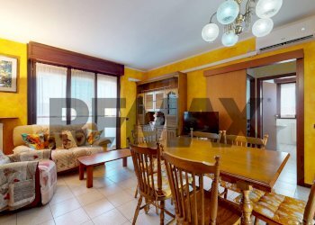 Sala da pranzo - Three-room apartment Via Trieste
 
24, Rho - photo 6