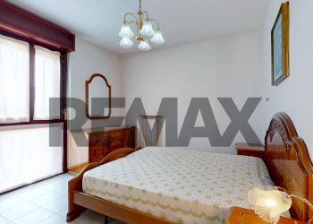 Camera / camera da letto - Three-room apartment Via Trieste
 
24, Rho - photo 17