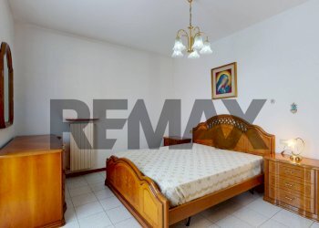 Camera / camera da letto - Three-room apartment Via Trieste
 
24, Rho - photo 18