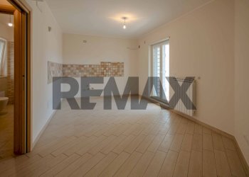 Stanza vuota - Four-room apartment Via Ognissanti
 
52, Valenzano - photo 2