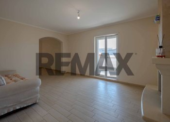 Soggiorno - Four-room apartment Via Ognissanti
 
52, Valenzano - photo 7